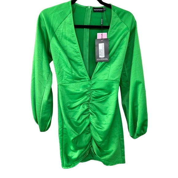 NWT Pretty Little Thing Green Satin Plunge Ruched Skirt Bodycon Dress Size 2 - Picture 5 of 8